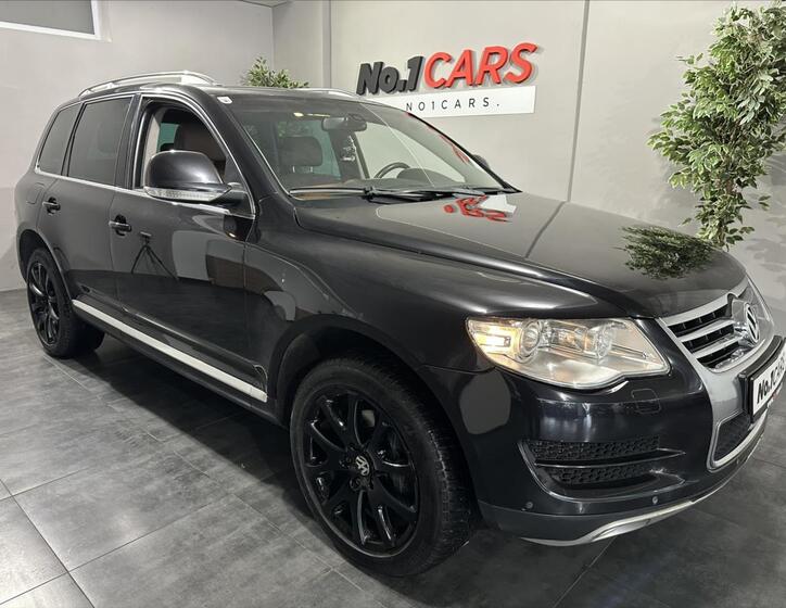 Volkswagen Touareg 2