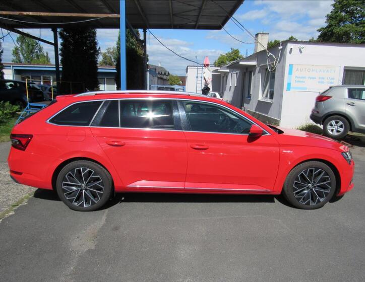Škoda Superb 8