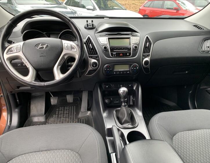 Hyundai ix35 12