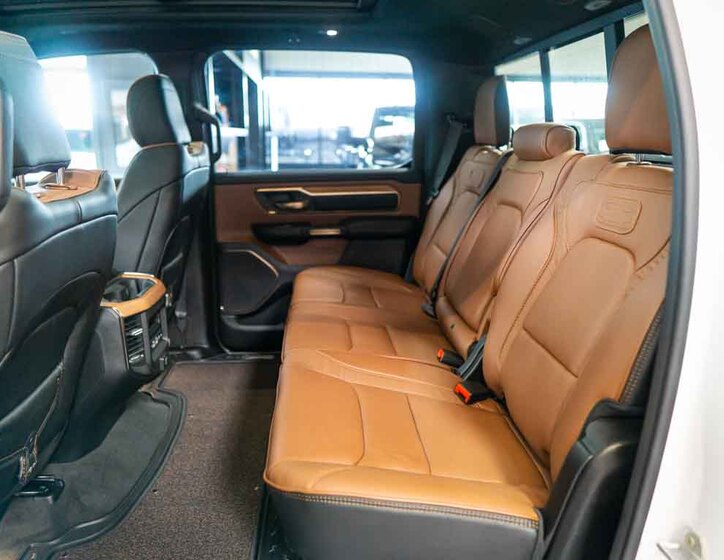 Dodge RAM 41