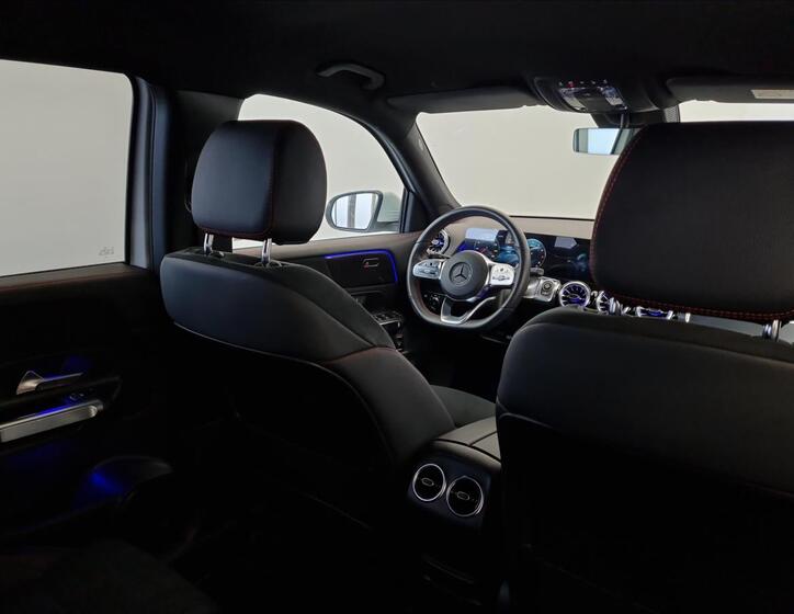 Mercedes-Benz GLB 21