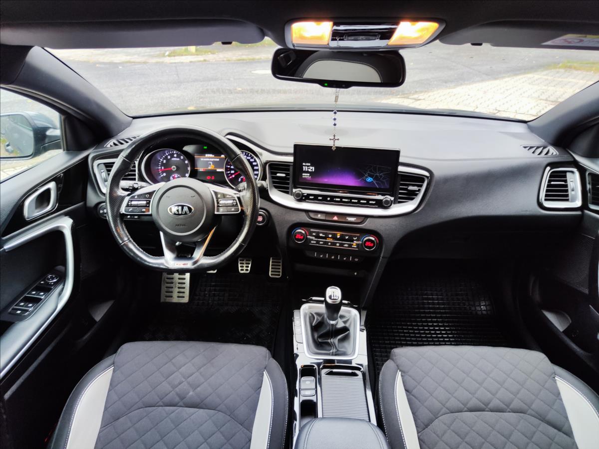 KIA ProCeed