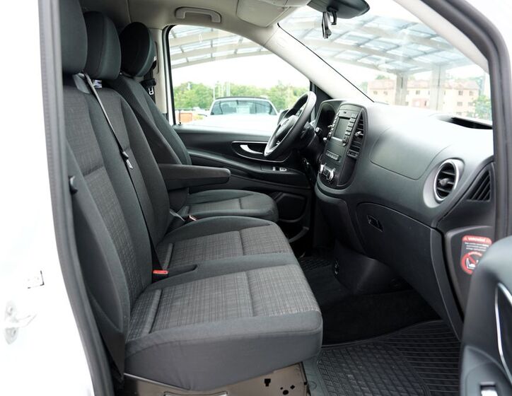 Mercedes-Benz Vito 23