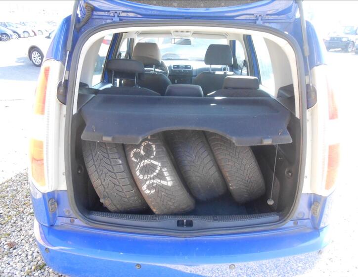 Škoda Roomster 17