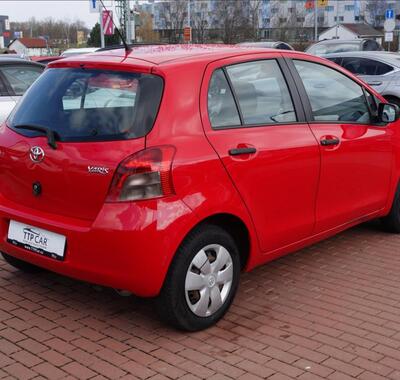 Toyota Yaris 4