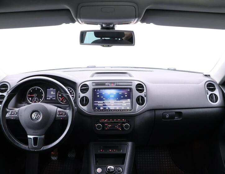 Volkswagen Tiguan 26