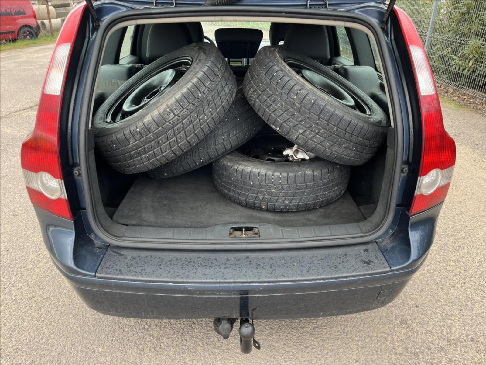 Volvo V50 24
