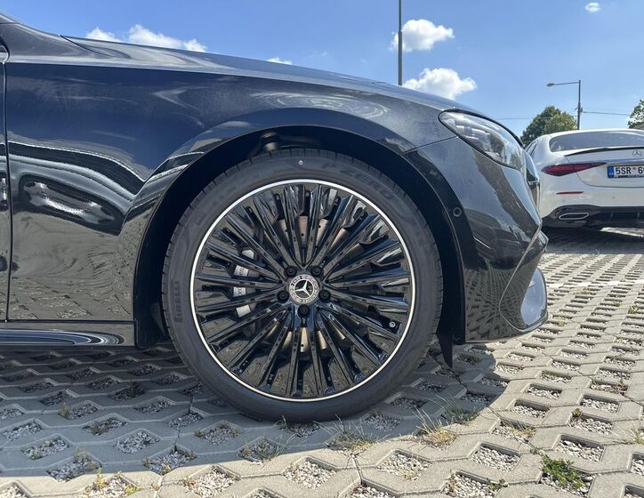Mercedes-Benz Třídy E 16