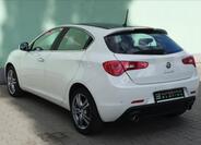 Alfa Romeo Giulietta 10
