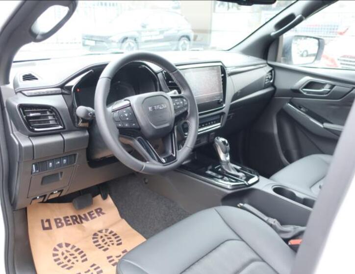 Isuzu D-Max 9