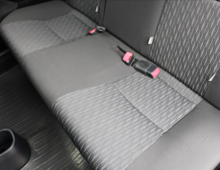 Toyota Yaris 17