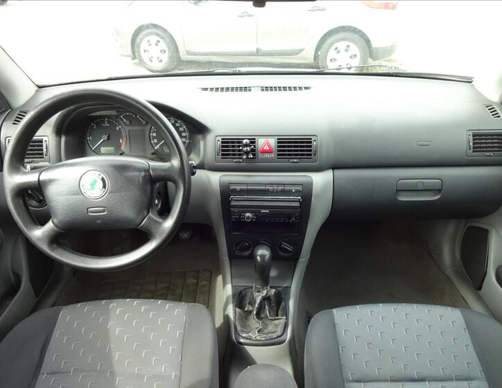 Škoda Octavia 32