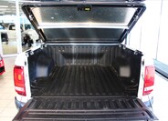 Volkswagen Amarok 25