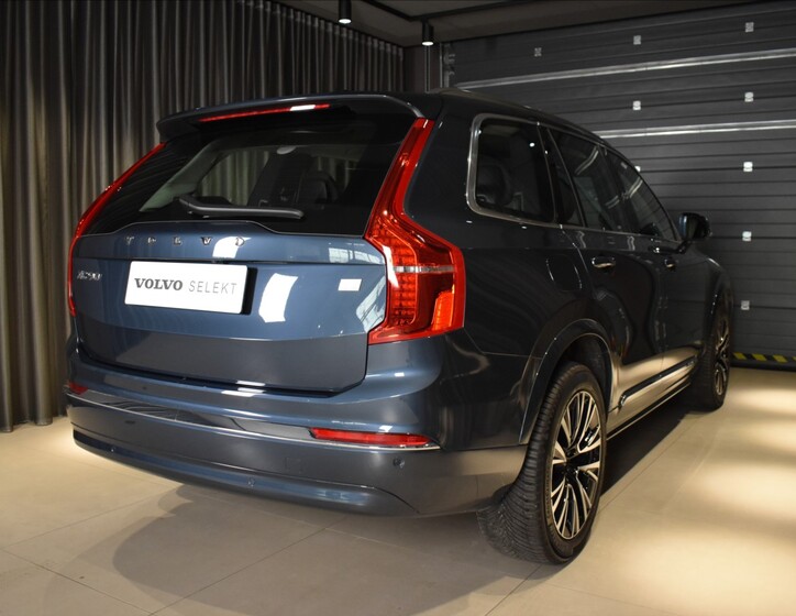Volvo XC90 4