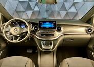 Mercedes-Benz Třídy V 9