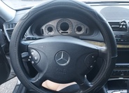 Mercedes-Benz 211 16