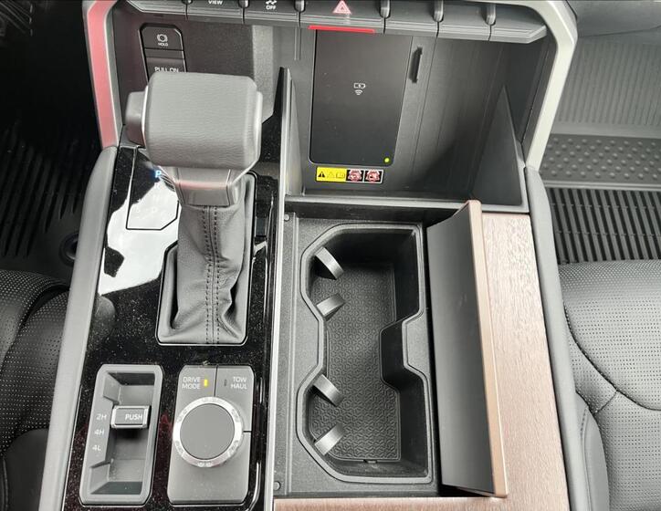 Toyota Sequoia 34
