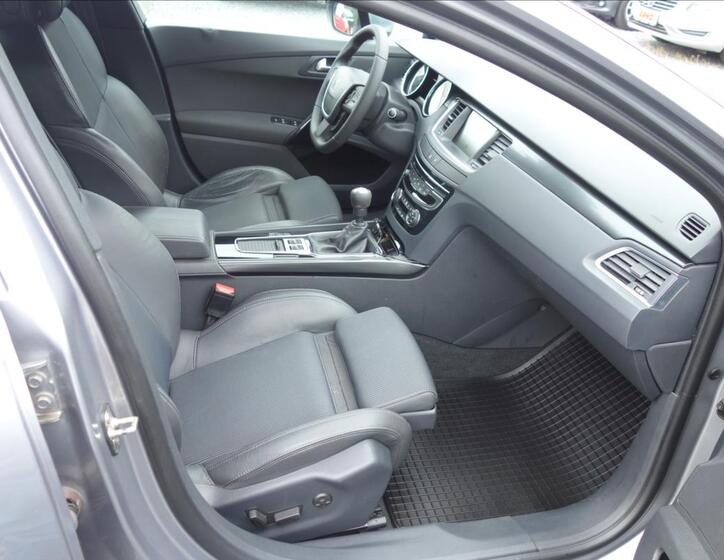 Peugeot 508 13