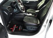 Ford Kuga 9