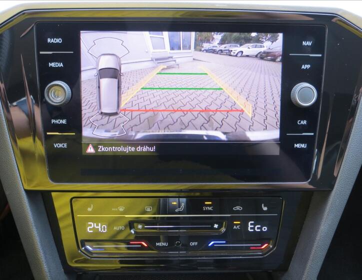 Volkswagen Passat 19