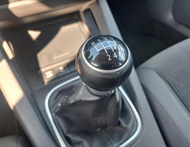 Volkswagen Golf 22