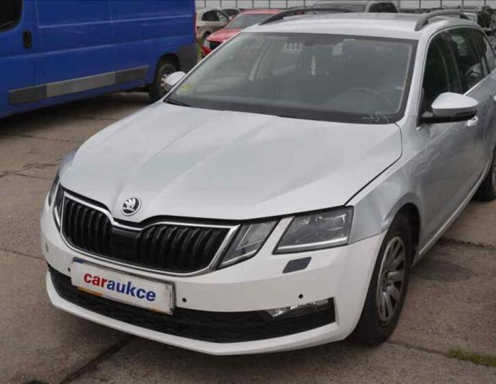 Škoda Octavia 1