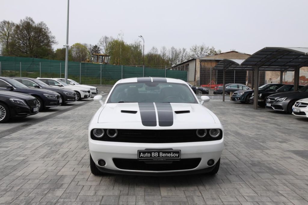 Dodge Challenger
