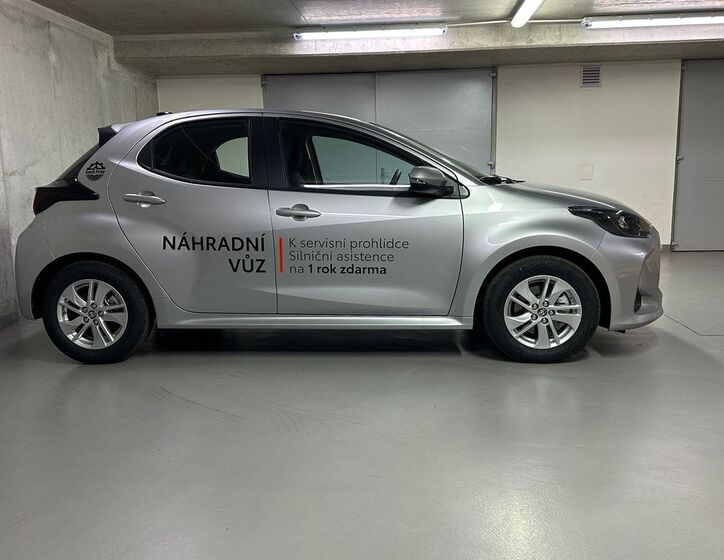 Toyota Yaris 4