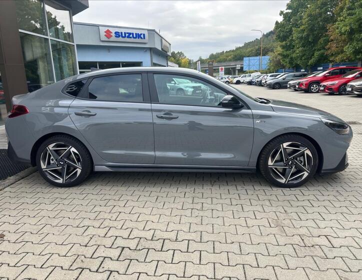 Hyundai i30 4