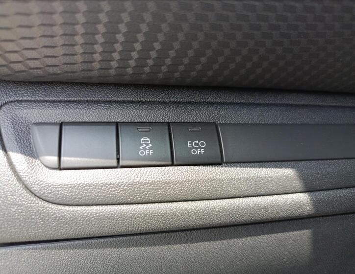 Peugeot 2008 24