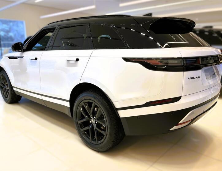 Land Rover Range Rover Velar 4