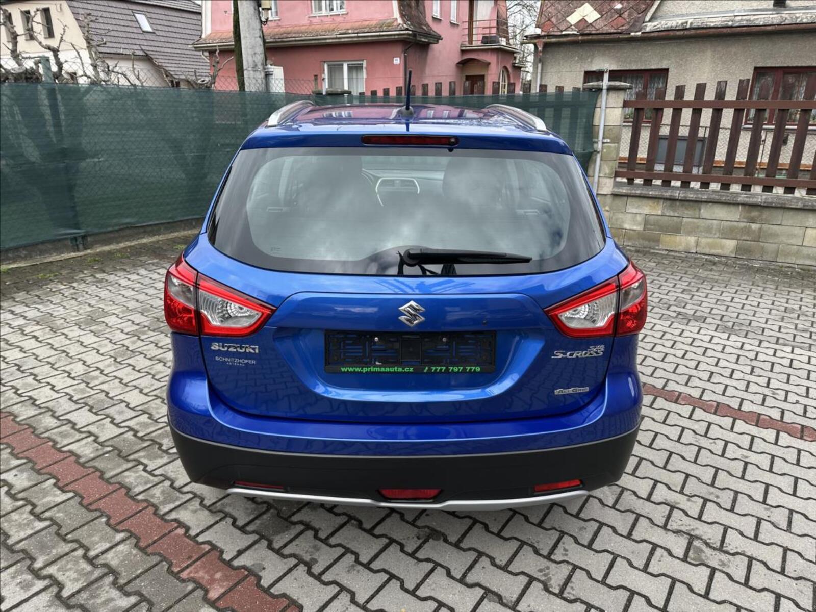 Suzuki SX4 S-Cross 6