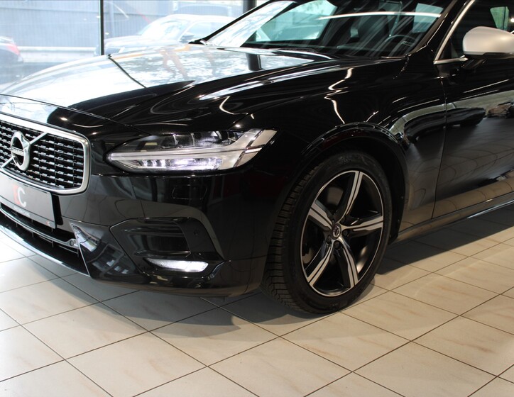 Volvo V90 7