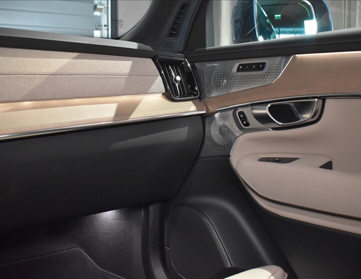 Volvo XC90 35