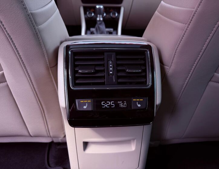 Škoda Superb 14