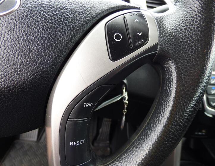 Hyundai i30 16