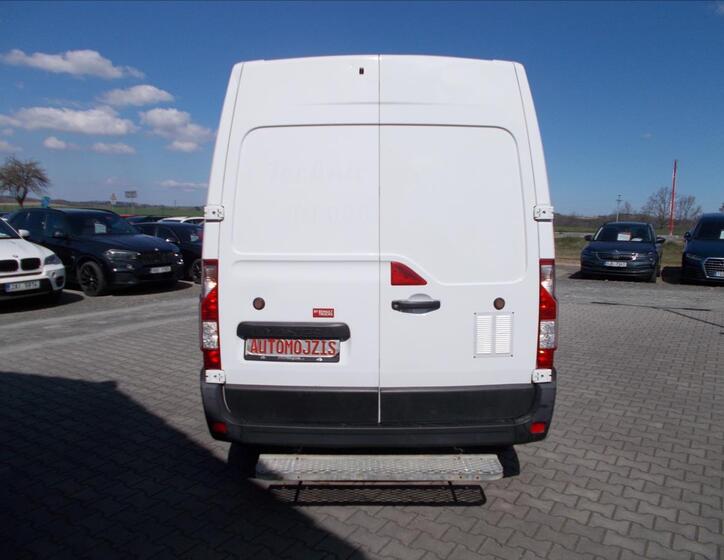 Renault Master 9