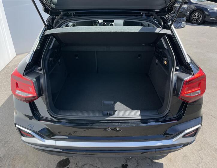 Audi Q2 24
