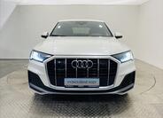 Audi Q7 4