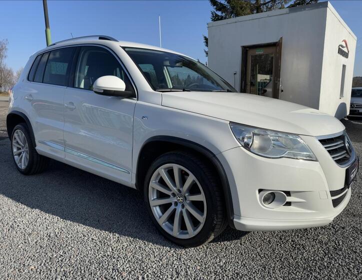 Volkswagen Tiguan 9