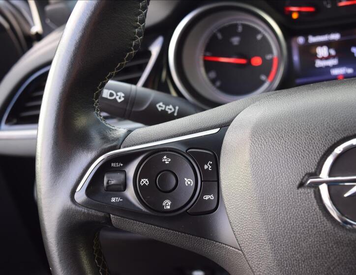Opel Insignia 35