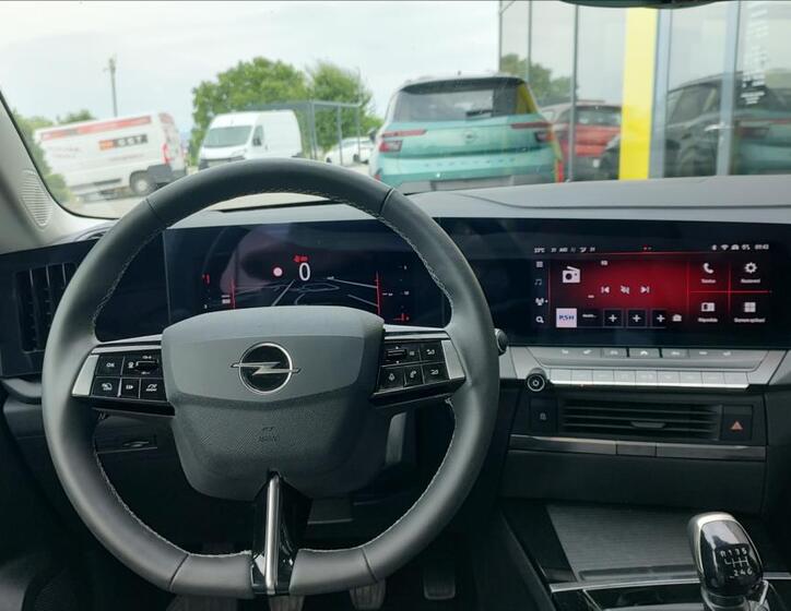 Opel Astra 9