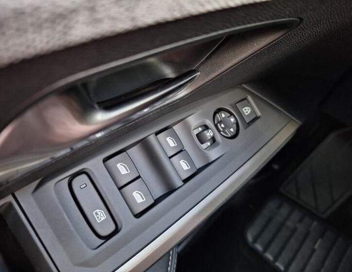 Peugeot 3008 18