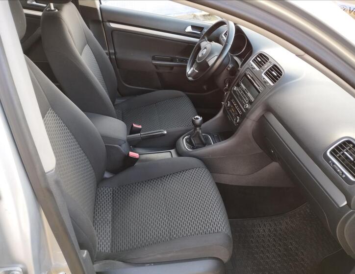 Volkswagen Golf 8
