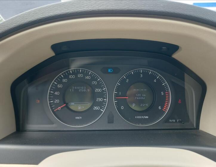 Volvo XC70 27