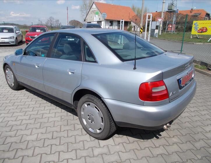 Audi A4 10