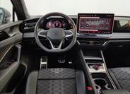 Volkswagen Tiguan 9