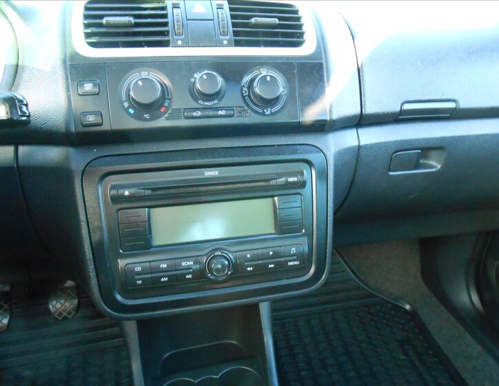 Škoda Roomster 14