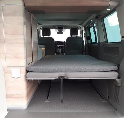 Volkswagen California 25