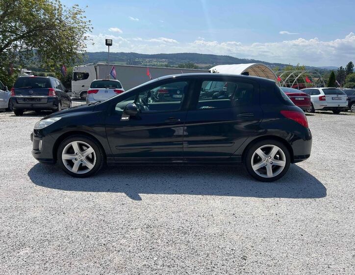 Peugeot 308 4